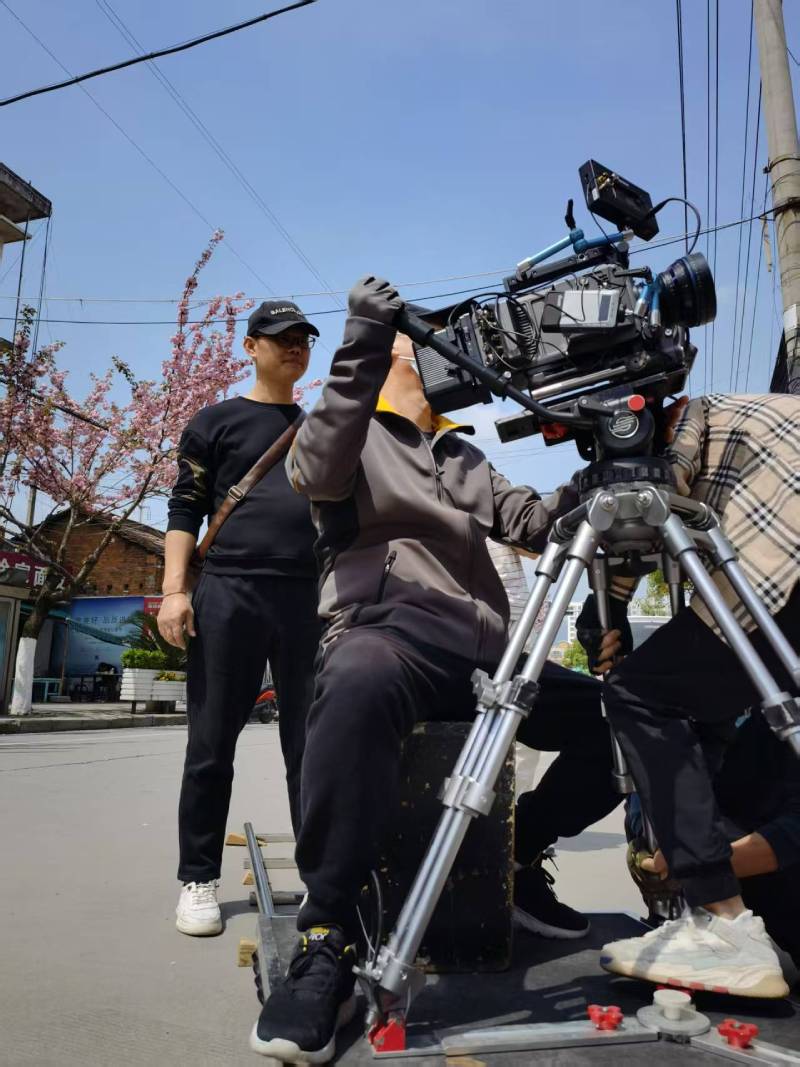融安县广告片拍摄：快消品牌爆款之选，网感内容适配社媒传播！