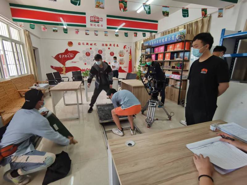 追星女孩心理学分析报告：融安县广告片拍摄公司揭秘饭圈应援式传播逻辑